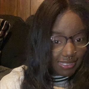 Meet your Posher, Sanai